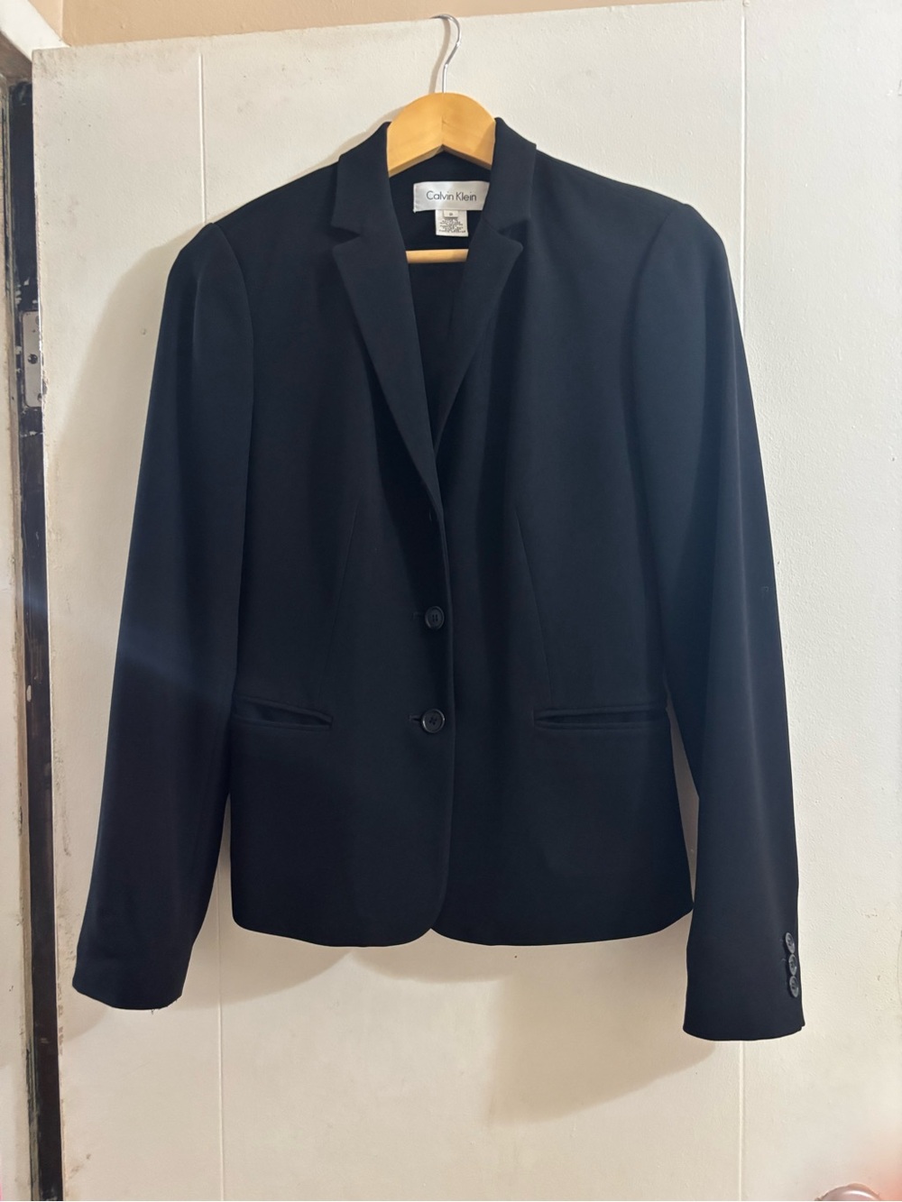 Calvin Klein Women's Black Two-Button Tailored Blazer
